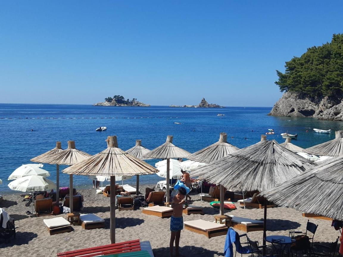 Family Apartment Garden And Sea Petrovac Exterior photo