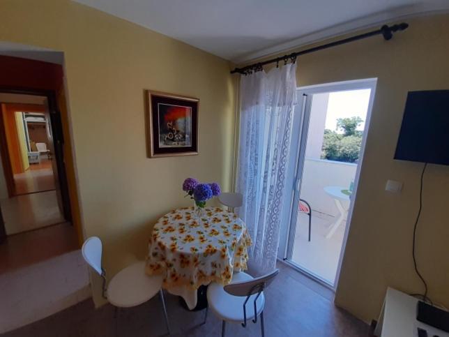 Family Apartment Garden And Sea Petrovac Exterior photo